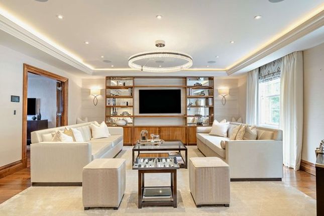2-bed flat on Flat 3, London, £18,200/mo