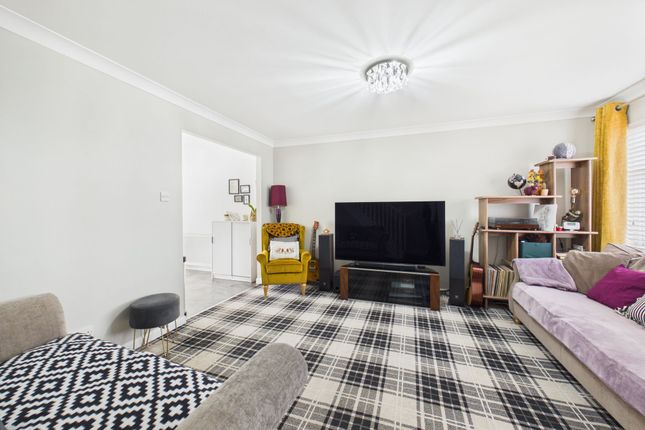 81 South Dumbreck Road, Glasgow photo 4