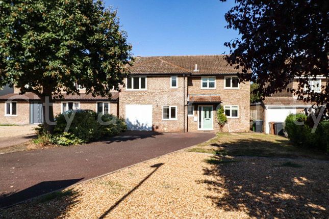 Detached house to rent in Carisbrook Court, Longthorpe, Peterborough