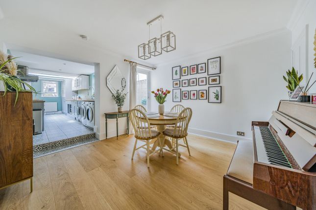 71, Addison Road, Surrey photo 3