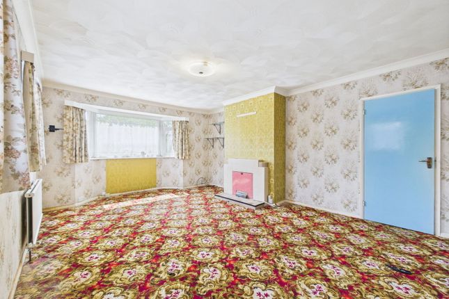 5, Greyfriars Close, Worthing photo 2
