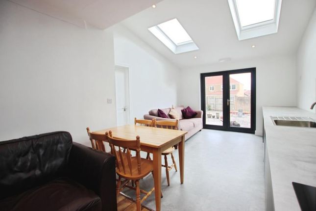 847, Filton Avenue, Bristol photo 4