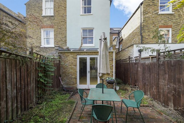 6, Farlow Road, London photo 2