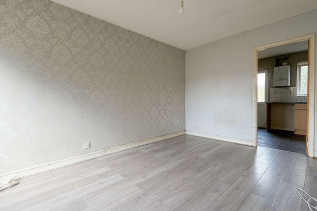 10 Baynham Mead, Milton Keynes photo 2