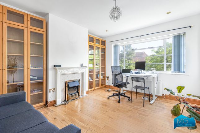 Thumbnail Flat to rent in Ossulton Way, East Finchley, London