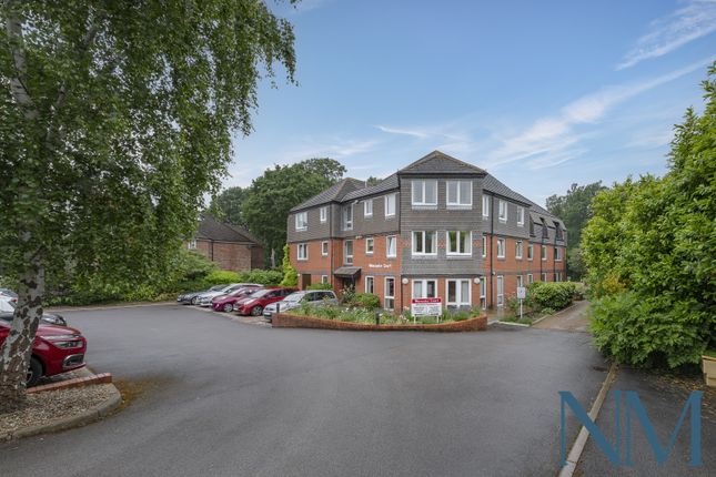 Worcester Court, Kt4 7Dn