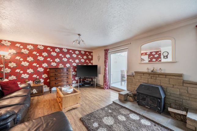 5, The Orchard, Swindon photo 4