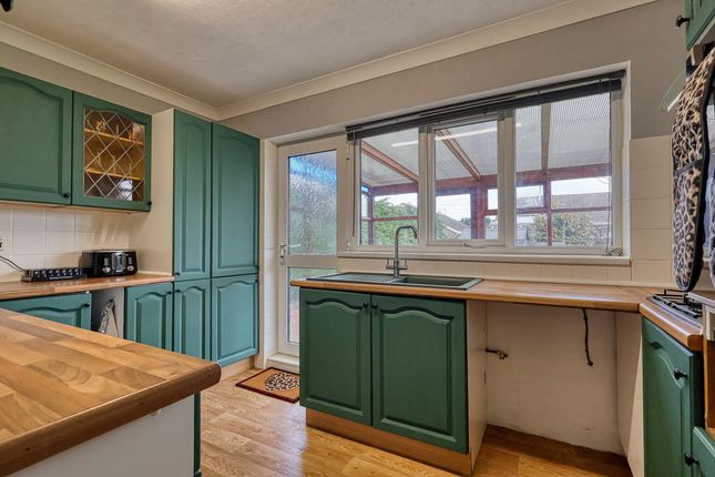 8, Westover Drive, Scunthorpe photo 4
