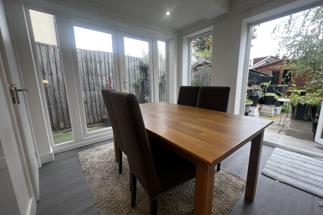 172, Woodthorpe Road, Ashford photo 4