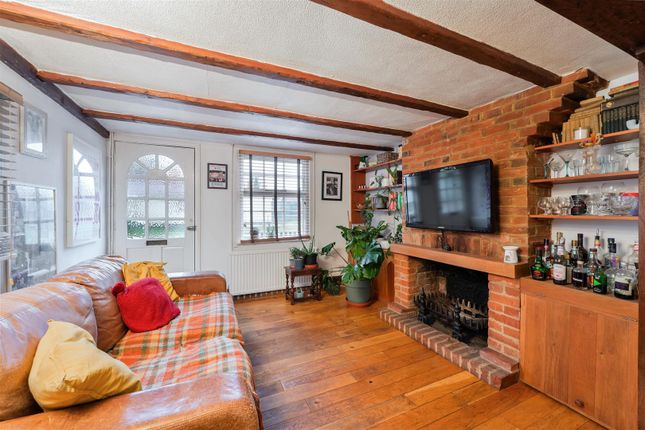 1 Mint Cottages, Park Road, Banstead photo 3