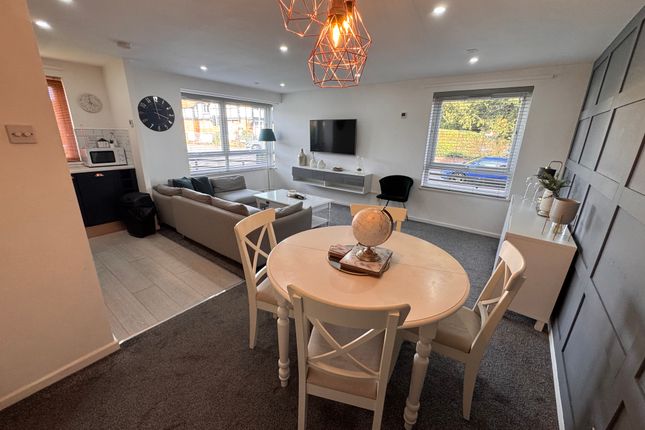 Flat 2 Richmere Court, Mount Road, Wolverhampton photo 3