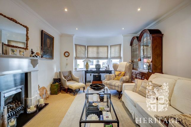 41, Kings Acre, Colchester photo 2