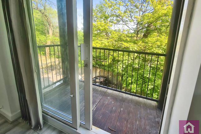 13, Dawn Court, 14, Wilbraham Road, Greater Manchester photo 2