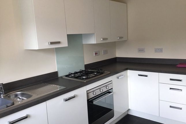 Terraced house to rent in Windermere, Middleton, Manchester