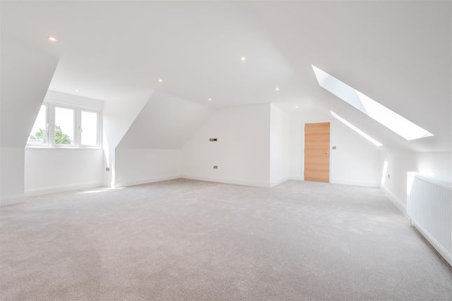 8652668-Interior10.Jpg