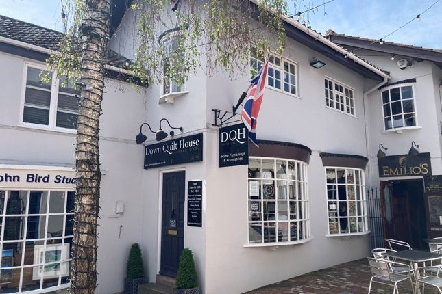 Retail premises to let in Dower House Square, Bawtry, Doncaster, South Yorkshire