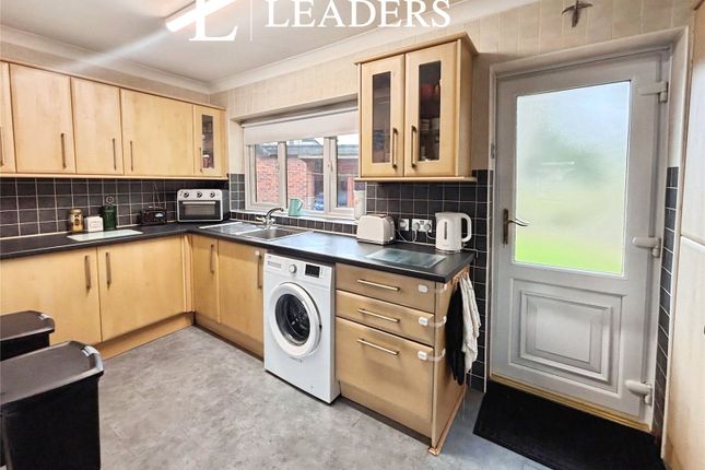 54, Farringdon Road, Warrington photo 4