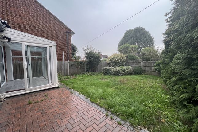 Bungalow for sale in Pinkwell Lane, Hayes, Greater London