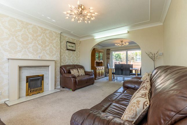3, Petrel Close, Rochdale photo 4