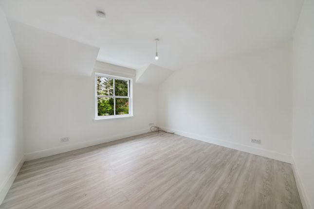 7 Kirk Road, Glasgow photo 2