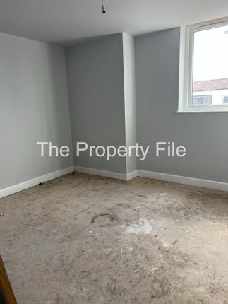 Thumbnail Flat to rent in Sutherland Street, Manchester