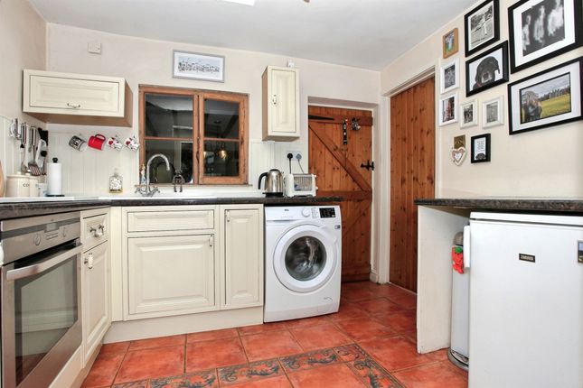 39, Riverside, Peterborough photo 2