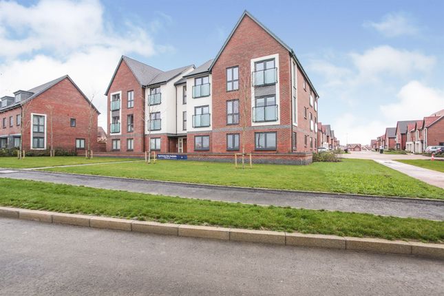 2 bed flat for sale in Houlton Way, Houlton, Rugby CV23