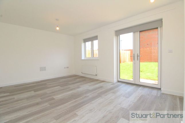 32, Knapweed Place, Burgess Hill photo 5