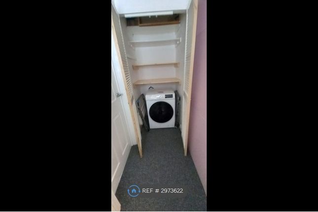 Flat, Llewelyn Road, Colwyn Bay photo 5