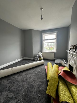 160, YORK photo 5