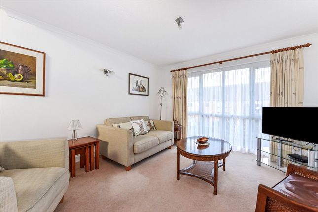 29 Tudor Close, Chichester photo 4