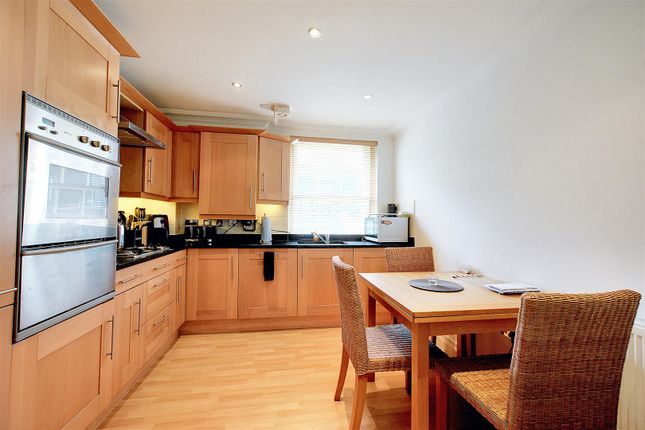 Flat for sale in Town Street, Bramcote, Nottingham