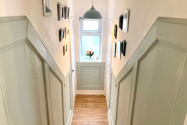 Flat 4, 23, Banks Road, Wirral photo 2