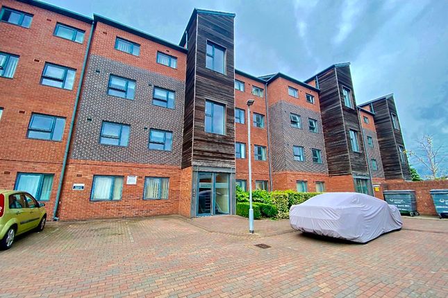 Flat to rent in Penistone House Block C, Adelaide Lane, Sheffield