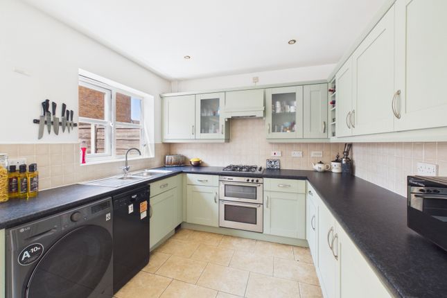 12, Mimosa Close, Chester photo 3