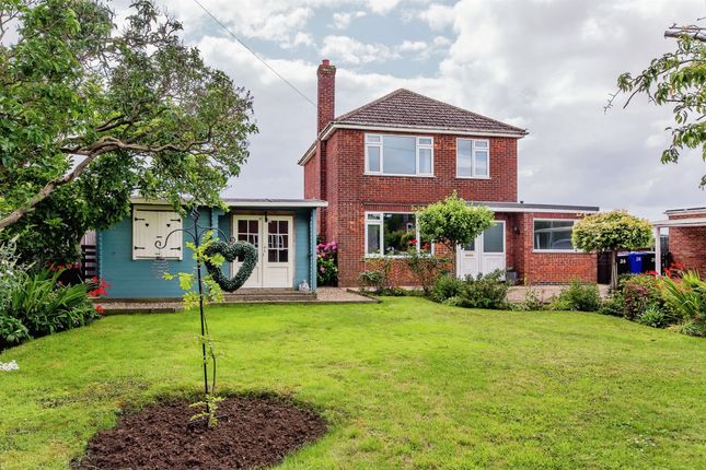 Detached house for sale in Chapel Road, Old Leake, Boston
