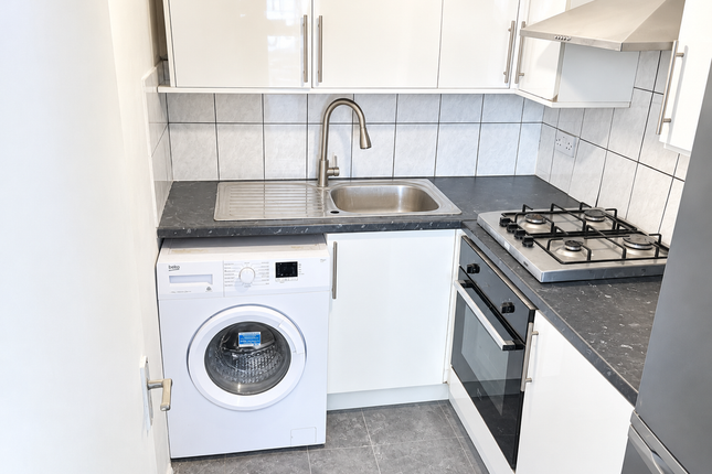 80a, High Street Walthamstow, Walthanstow photo 2