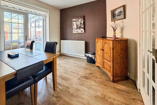 115, Blackwell Avenue, Newcastle upon Tyne photo 3