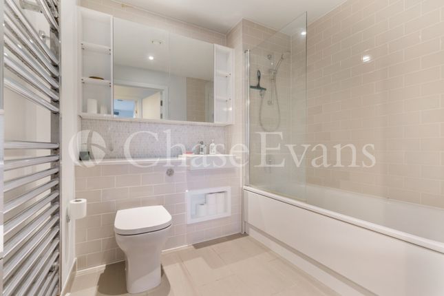 Flat for sale in Elephant Park, Elephant And Castle