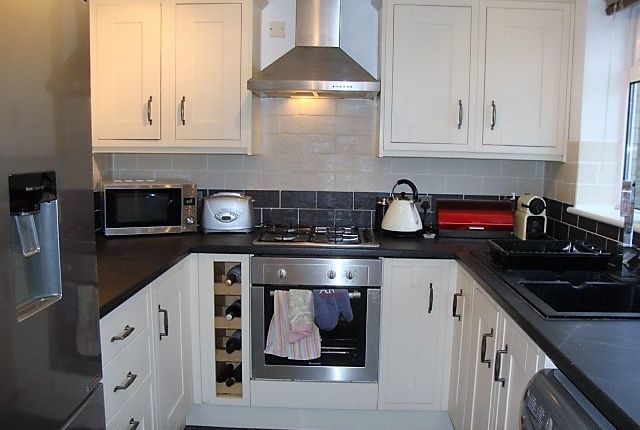 3, Laburnum Close, Undy photo 4