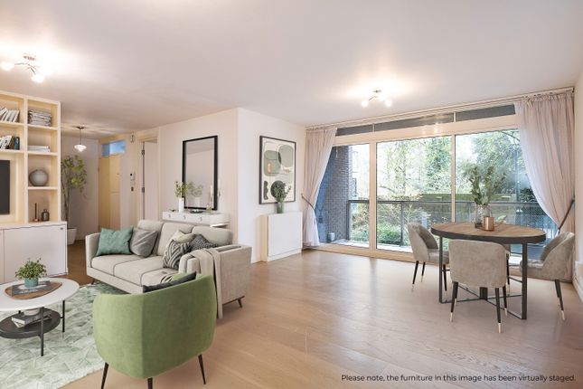 Flat for sale in Plane Tree House, London