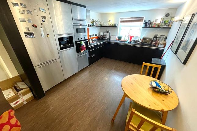 Flat 1, Manchester photo 2