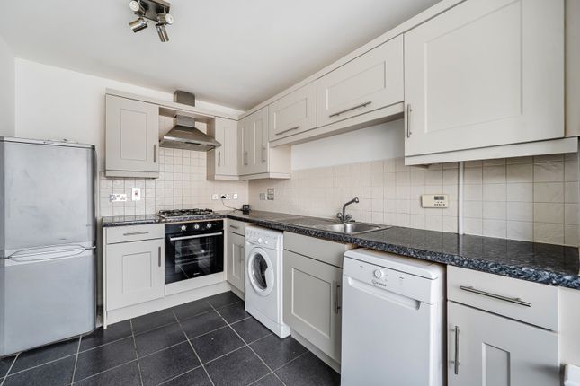38, Swordsmans Road, Camberley photo 2