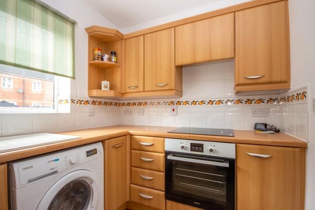 56, Snowberry Close, Bristol photo 2
