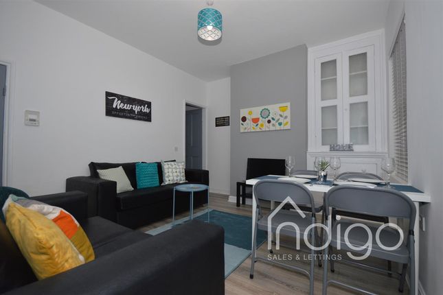 Room 3, 51 Slaney Street, Newcastle photo 3