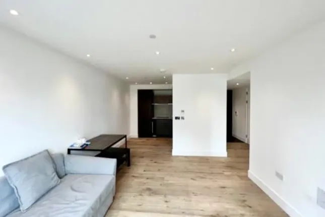 1-bed flat on Flat 90, Keybridge Capital 7A Exchange Gardens London, £700,000