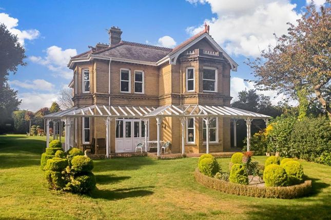 Thumbnail Detached house for sale in Victoria Avenue, Shanklin, Isle Of Wight