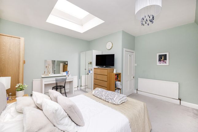 Flat for sale in 15 South Gillsland Road, Merchiston, Edinburgh