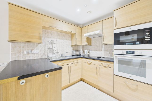 11 Parry Court Hazel Grove, Nottingham photo 4