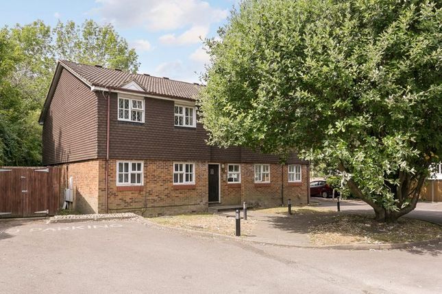 Studio flat on 6 Kate Court, 112 Braemar Avenue, South Croydon, £165,000